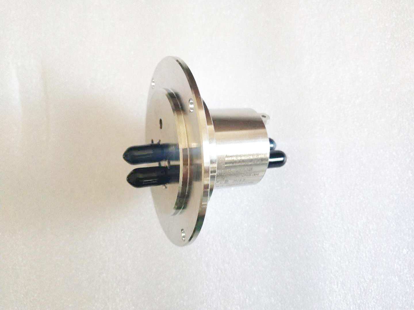 雙通道同軸旋轉關節RJ02-548（0.4kg）